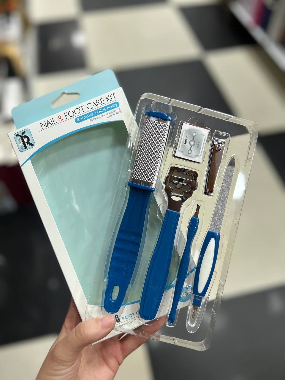 مجموعة العناية بالأظافر والقدمين - YARONG