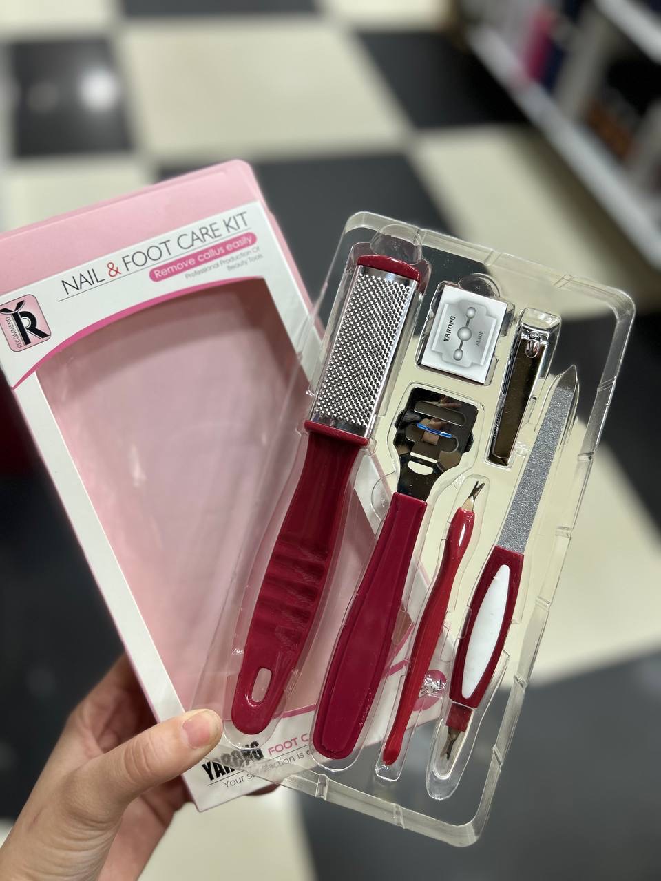 مجموعة العناية بالأظافر والقدمين - YARONG